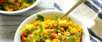 Crunchy Curry Quinoa Salad