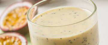 Tropical Kiwi Passionfruit Smoothie
