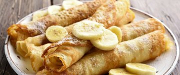Chocolate PB Banana Roll-Up Lunch Box