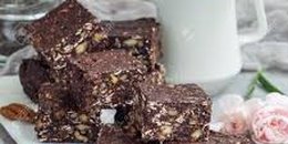 Chocolate Date Nut Energy Bars