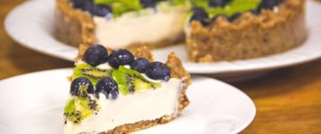 Blueberry Kiwi Cheesecake Tart 
