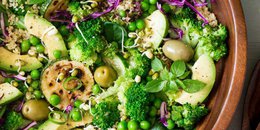 Quinoa superfood salad