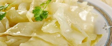 Crockpot Pork with Cabbage and Apples