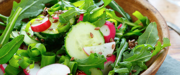Fresh Salad with Garlic and Yogurt Dressing