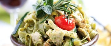 Spinach Pesto Pasta with Chicken