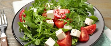 Arugula Salad with Tomatoes and Feta