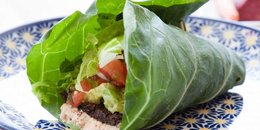 Collard Wraps with Zucchini Hummous