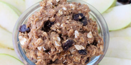 Oatmeal Raisin Cookie Dough Dip
