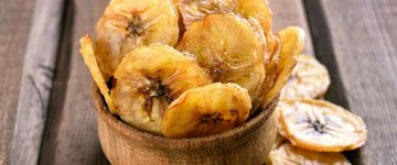 Spicy Baked Plantain Chips