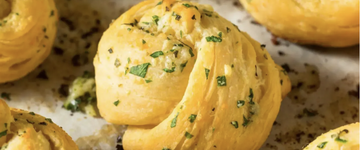 Low Calorie Garlic Knots