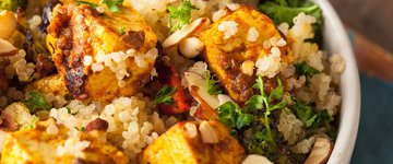 Herb-a-licious Salad with Tempeh