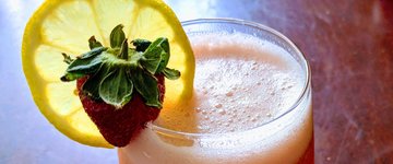 STRAWBERRY LEMONADE