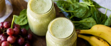 Almond Butter & Jelly Green Smoothie