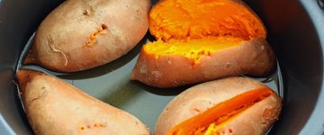 Slow Cooker Baked Potatoes