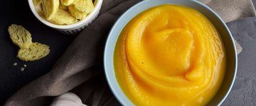 Slow Cooker Curried Butternut Squash Soup