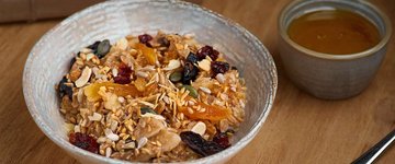 Quinoa Berry Breakfast Bake
