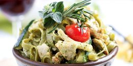Spinach Pesto Pasta with Chicken