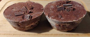 Raw Vegan Chocolate Hazelnut Tarts
