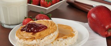 Rice Cake with Almond Butter