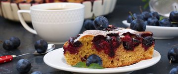 Blueberry Raspberry Coffee Cake