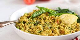 20-Minute Masala Egg Oatmeal Breakfast