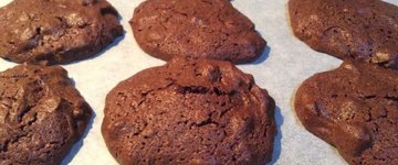 Flourless Dark Chocolate Nut Cookies