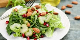 Spinach and Pomegranate Salad