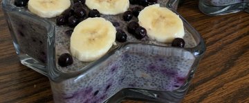 BLUEBERRY BANANA CHIA PUDDING