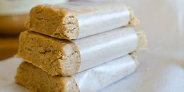 Easy Peanut Butter Protein Bars