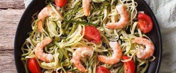 Zucchini Noodles with Lemon-Garlic Spicy Shrimp