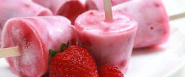 Strawberry Raspberry Yogurt Popsicles