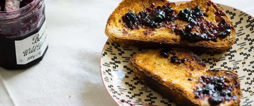 Toast & fruit Jam