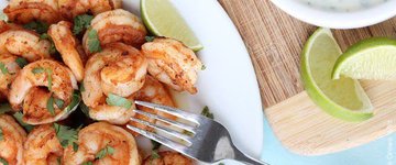 Spicy Cilantro Shrimp with Honey Lime Dip