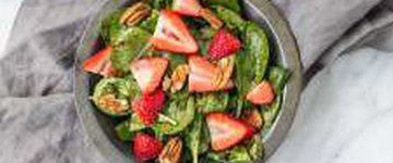 Low Fodmap Spinach Salad with Strawberries