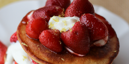 Strawberry Cheesecake Protein Pancakes