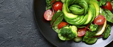 Broccoli with Avocado, Peanuts, Chili & Lime