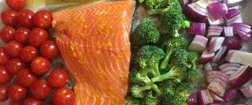 Baked Salmon with Veggies