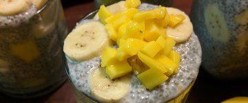 OVERNIGHT MANGO CHIA PUDDING