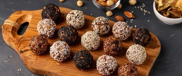 Cinnamon and Cardamom "Fat" Bombs balls