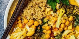 Cauliflower Chickpea Curry & Quinoa