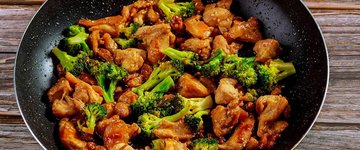 Low Carb Chicken and Broccoli Stir Fry