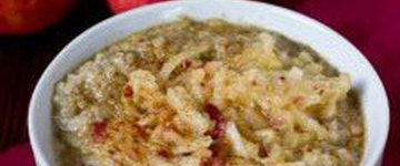 Apple Pie Quinoa Breakfast Bowl