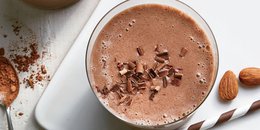 EASY Chocolate-Almond Smoothie - sugar free