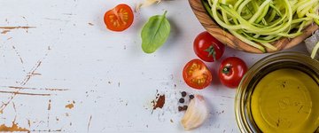 Zucchini Noodles with Easy Tomato Sauce