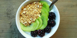 Kiwi Blackberry Yogurt Bowl