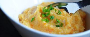 Roasted Garlic Autumn Root Vegetable Mash