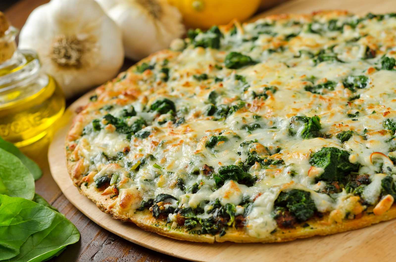 Cauliflower Crust Spinach Pizza