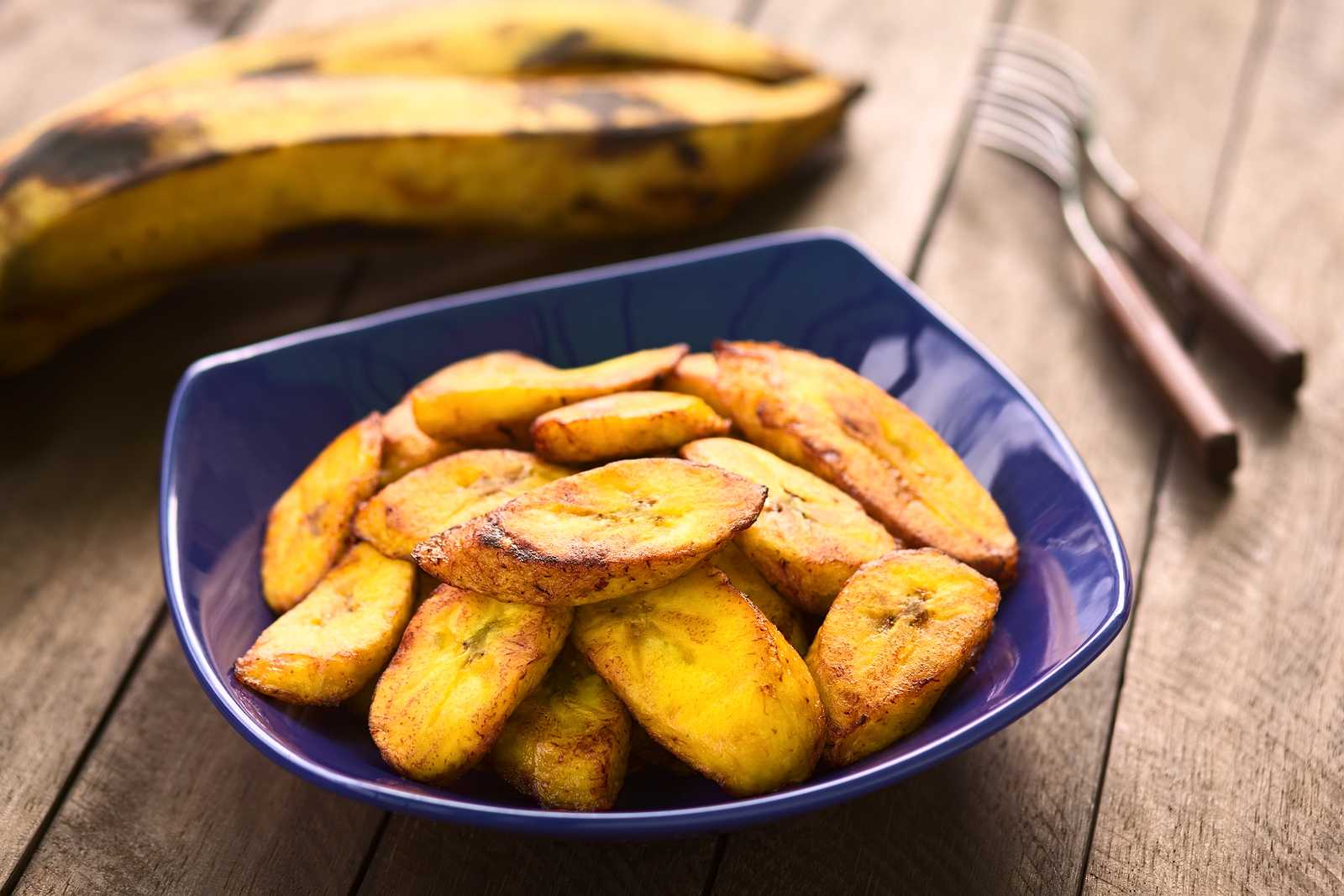 Grilled Plantains with Red Pepper