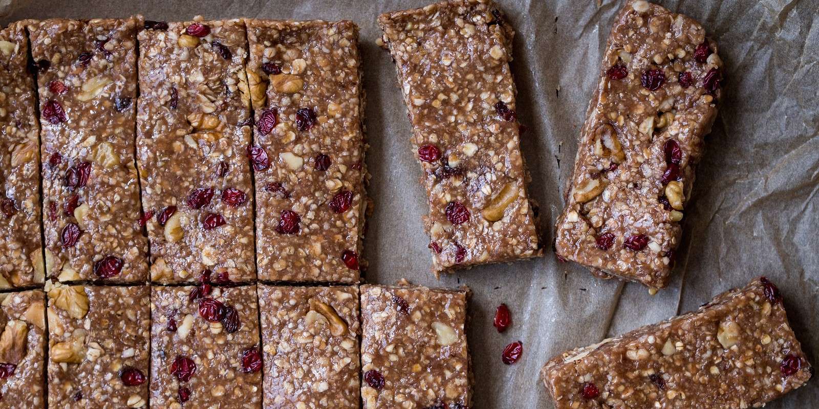 Cranberry & Dates Granola Bars