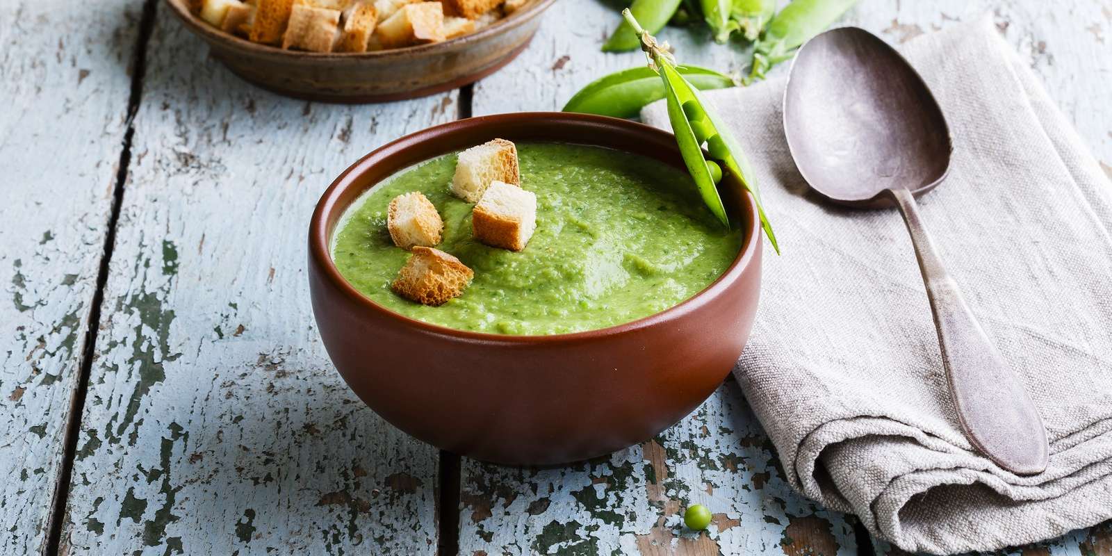 Spinach and Green Pea Soup
